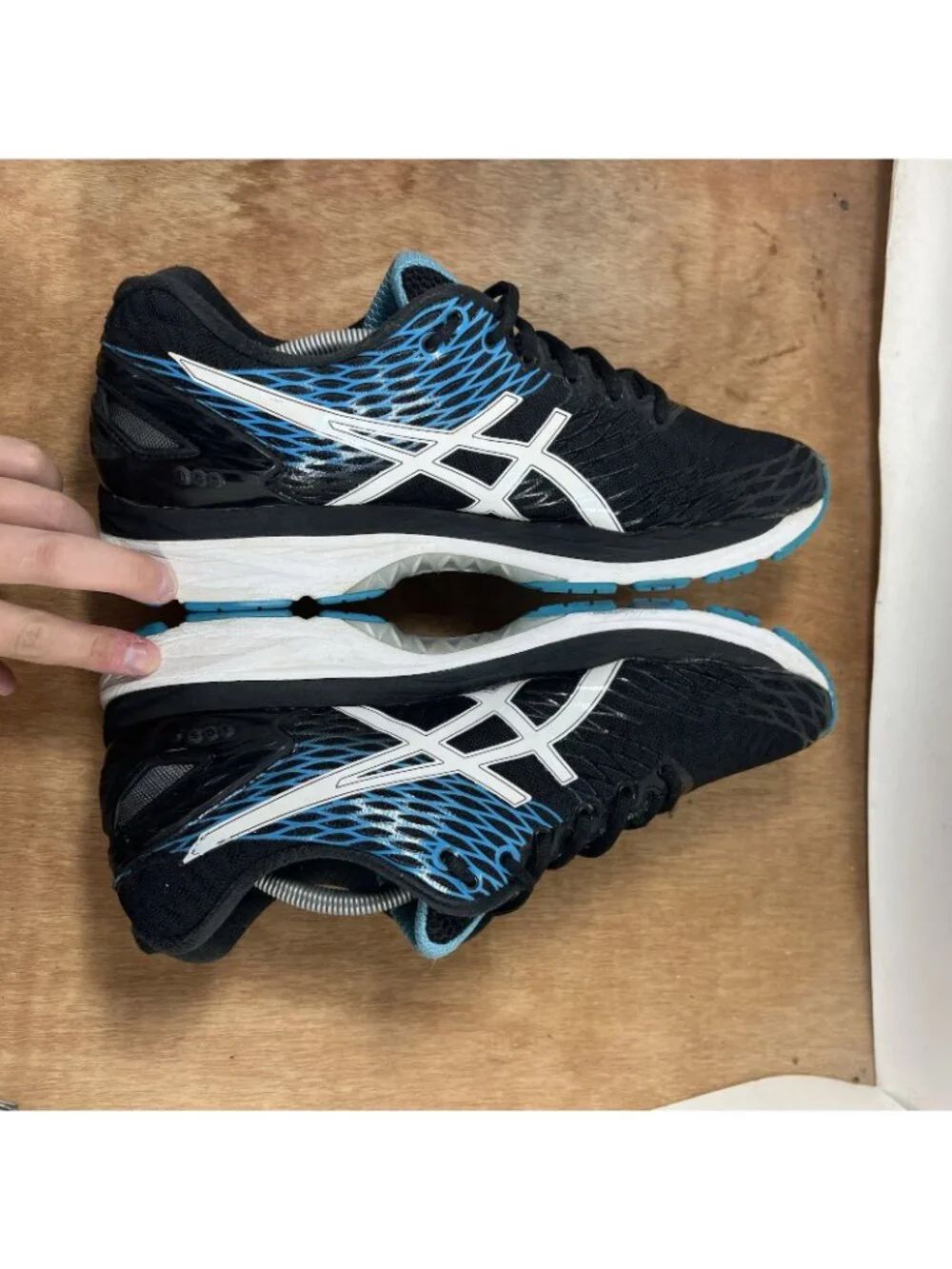 Asics Gel Nimbus 18 Men Size 11.5 T600N Black Running Shoes Sneakers